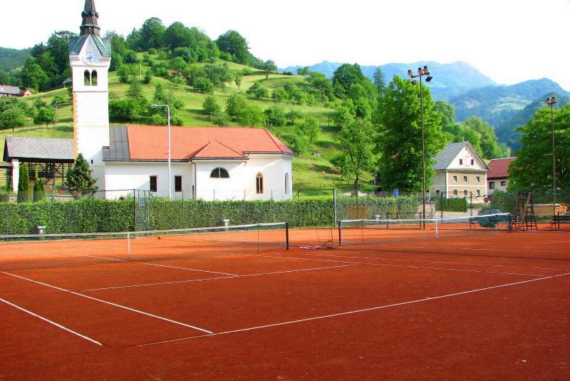 Apartmaji Alpska Perla Hotel Cerkno Kültér fotó